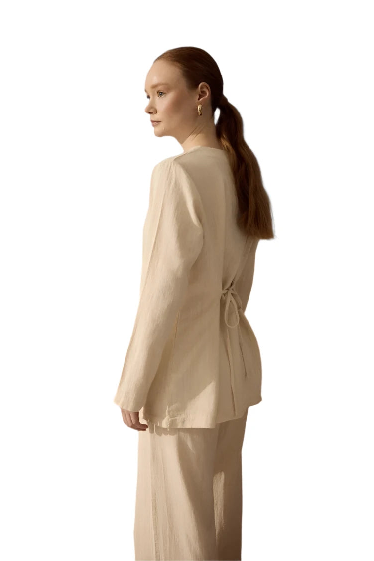 Natural Shirt with Adjustable Waist
